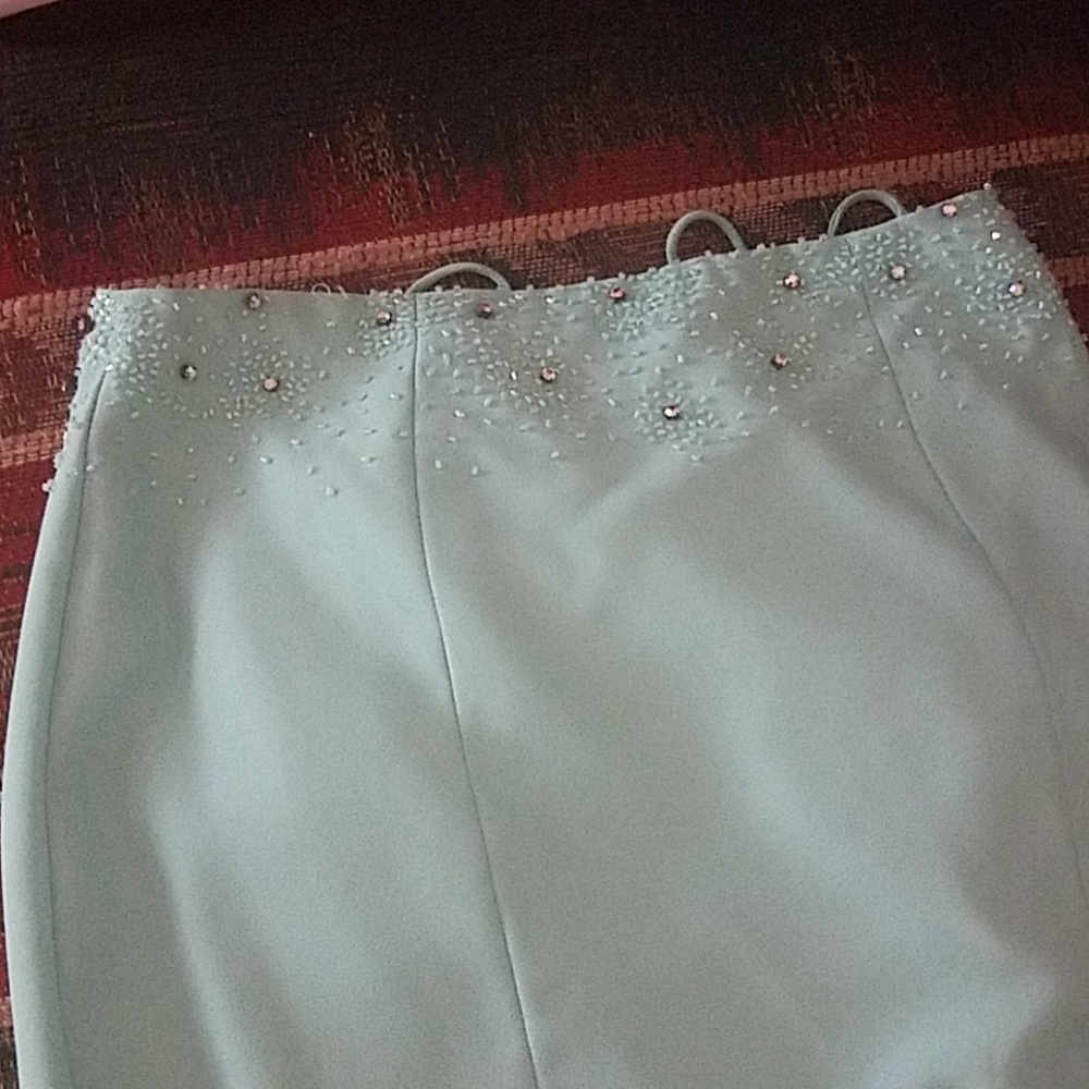 Precious Formals - Picture 3 of 8